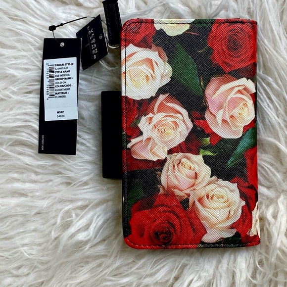 NWT Tahari Floral Wallet, Bi-fold, RFID protection - Picture 2 of 7